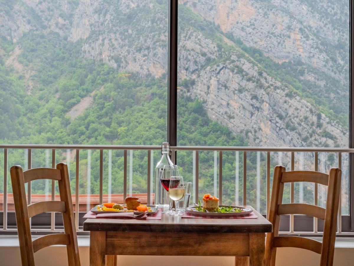 Auberge De Calendal Hotell Aiglun  Eksteriør bilde