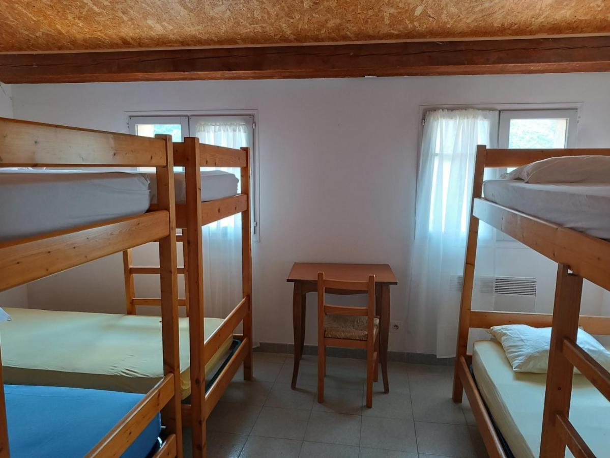 Auberge De Calendal Hotell Aiglun  Eksteriør bilde